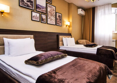 Номер «Люкс Семейный» в санатории «Солнечный» в г. Кисловодске - фотография