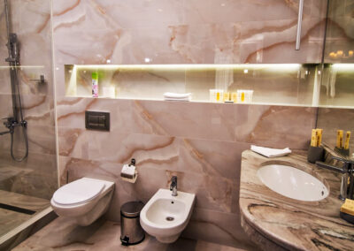 Номер «Люкс Семейный» в санатории «Солнечный» в г. Кисловодске - фотография