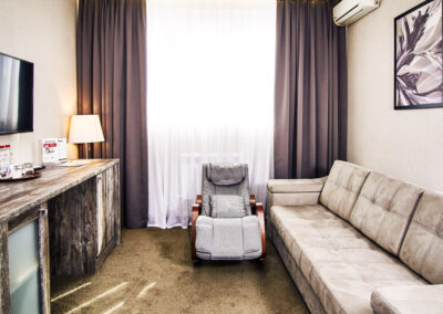 Номер «Люкс Улучшенный» в санатории «Солнечный» в г. Кисловодске - фотография