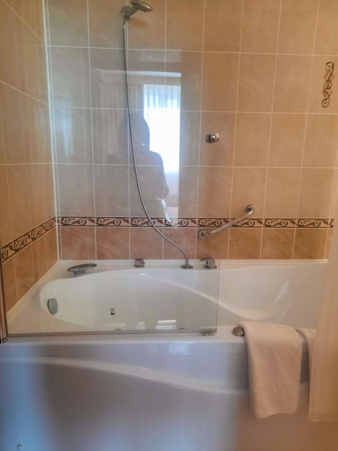 Номер «Люкс» в санатории «Солнечный» в Кисловодске - фотография