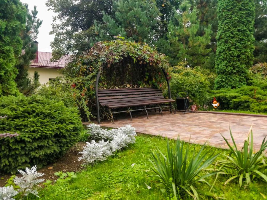 Территория в санатории «Солнечный» в Кисловодске - фотография