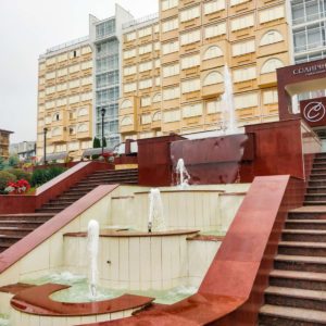 Каскадные фонтаны в санатории «Солнечный» в Кисловодске - фотография