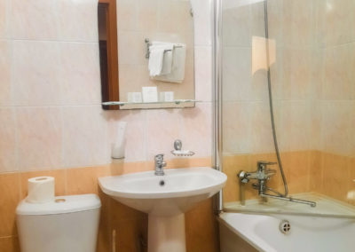 Номер «Стандарт» в санатории «Солнечный» в Кисловодске - фотография