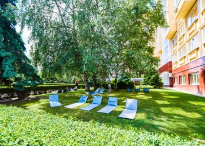 Территория в санатории «Солнечный» в Кисловодске - фотография