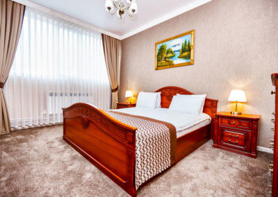 Номер «Люкс» в санатории «Солнечный» в Кисловодске - фотография