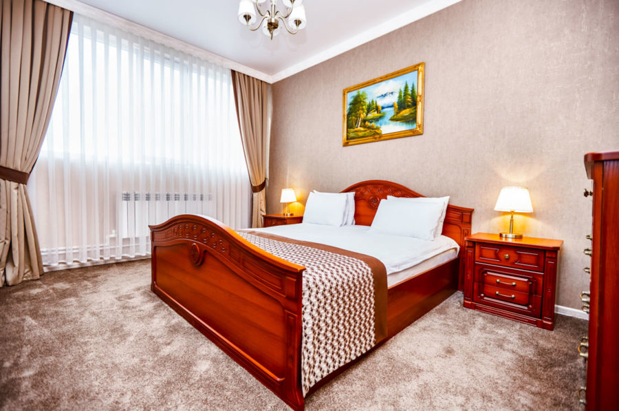 Номер «Люкс» в санатории «Солнечный» в Кисловодске - фотография