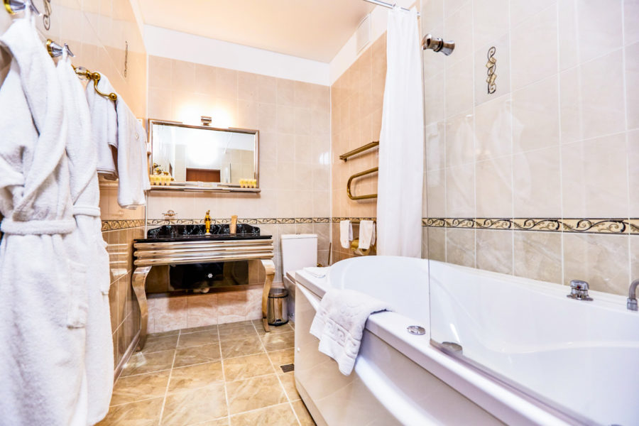 Номер «Люкс» в санатории «Солнечный» в Кисловодске - фотография