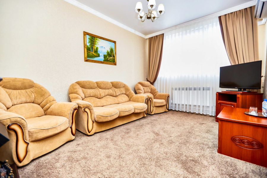 Номер «Люкс» в санатории «Солнечный» в Кисловодске - фотография