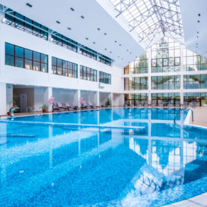 Бассейн в санатории «Солнечный» в Кисловодске - фотография