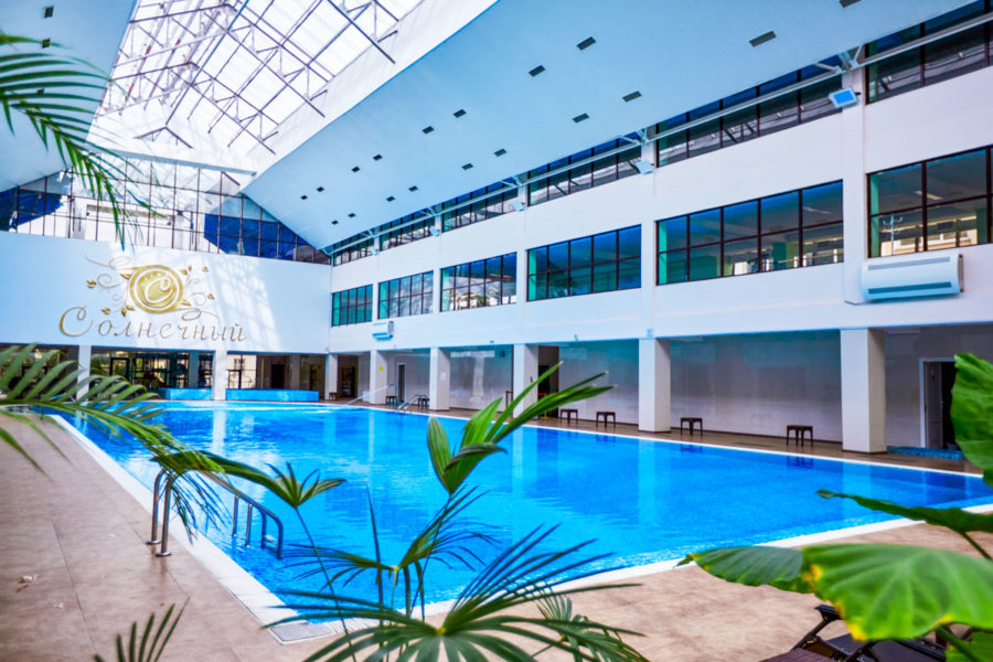 Бассейн в санатории «Солнечный» в Кисловодске - фотография