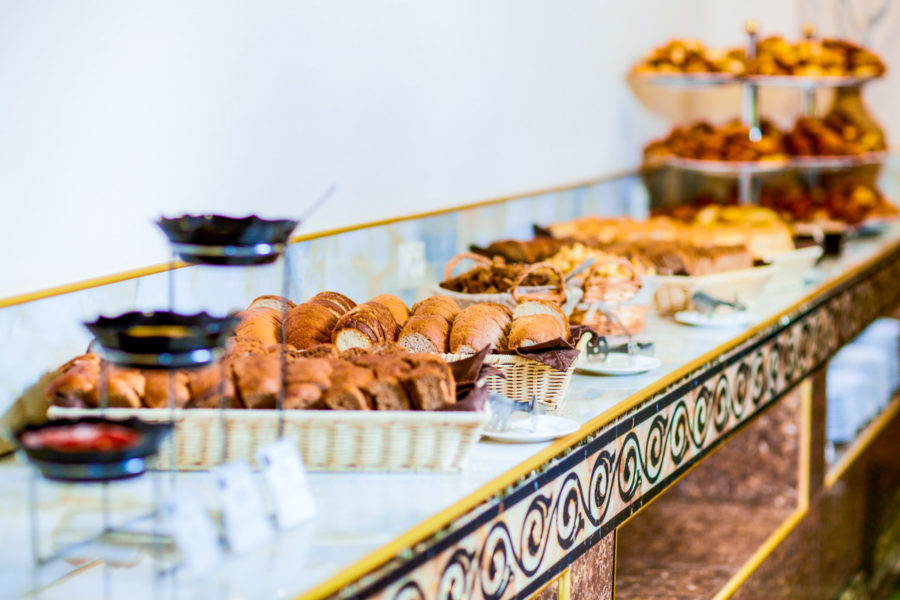 Шведский стол в санатории «Солнечный» в Кисловодске - фотография