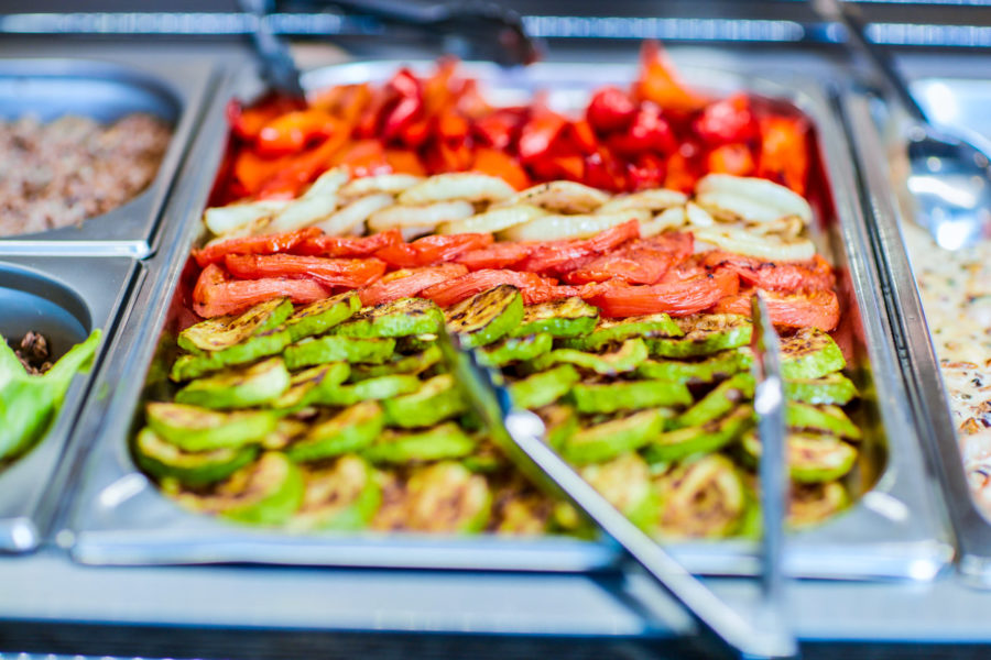 Шведский стол в санатории «Солнечный» в Кисловодске - фотография