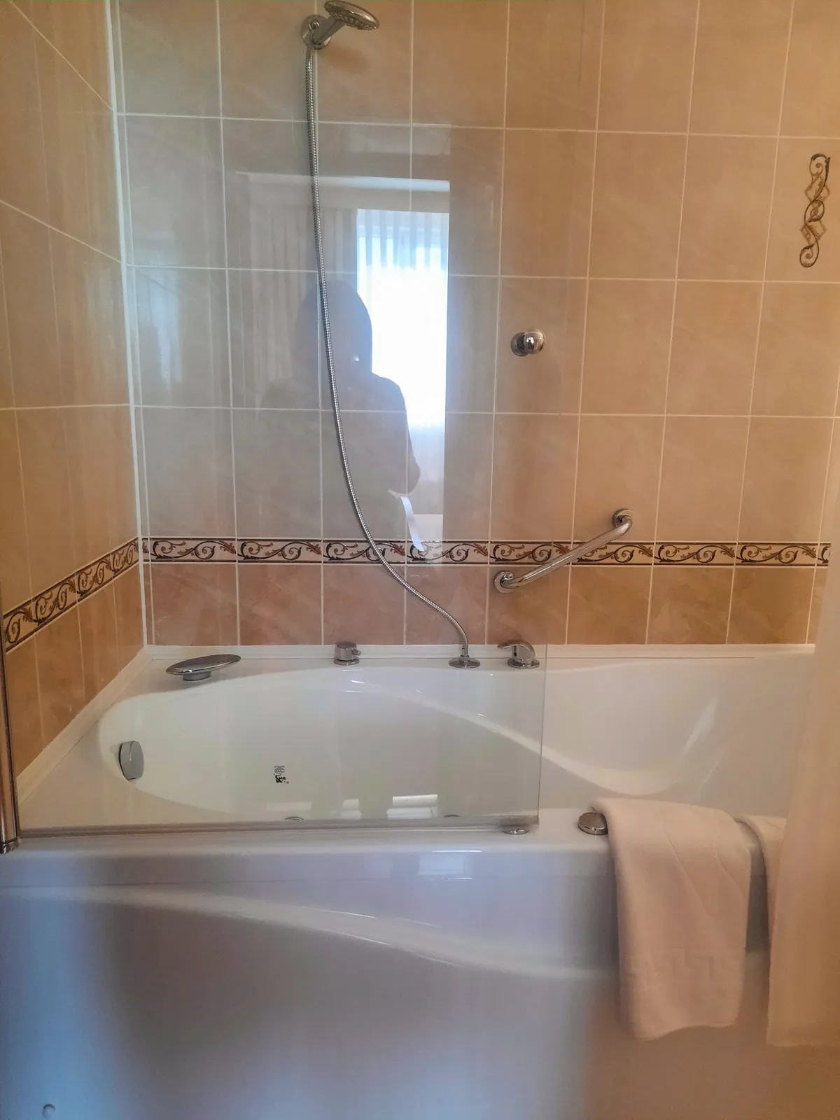 Номер «Люкс» в санатории «Солнечный» в Кисловодске - фотография