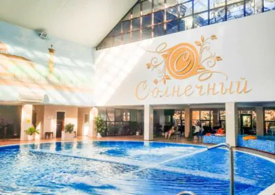 Бассейн в санатории «Солнечный» в Кисловодске - фотография