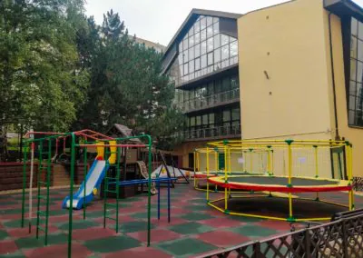 Детская площадка «Страна Чудес» в санатории «Солнечный» в Кисловодске - фотография