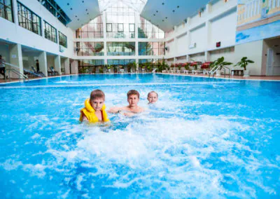 Бассейн в санатории «Солнечный» в Кисловодске - фотография