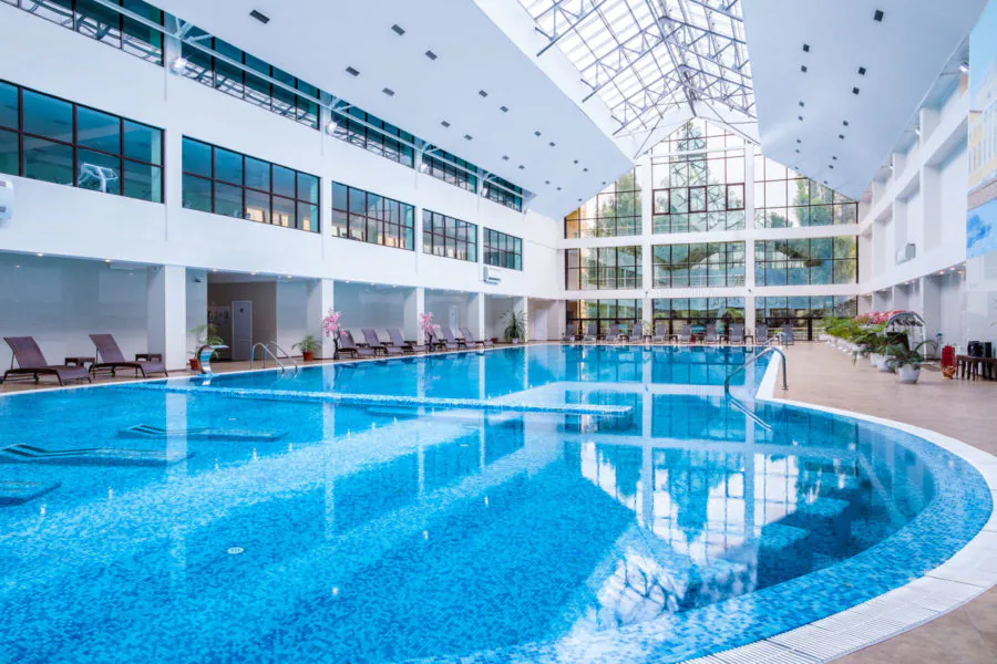 Бассейн в санатории «Солнечный» в Кисловодске - фотография